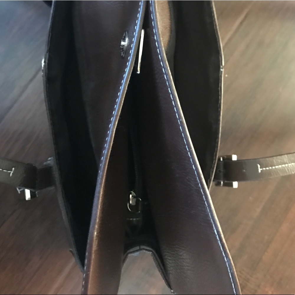 Kenneth Cole Reaction purse - Picture 7 of 8